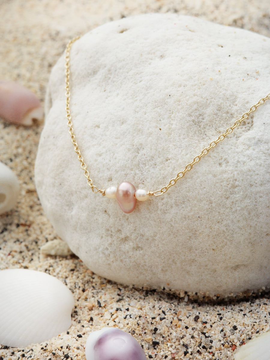 Batu Necklace