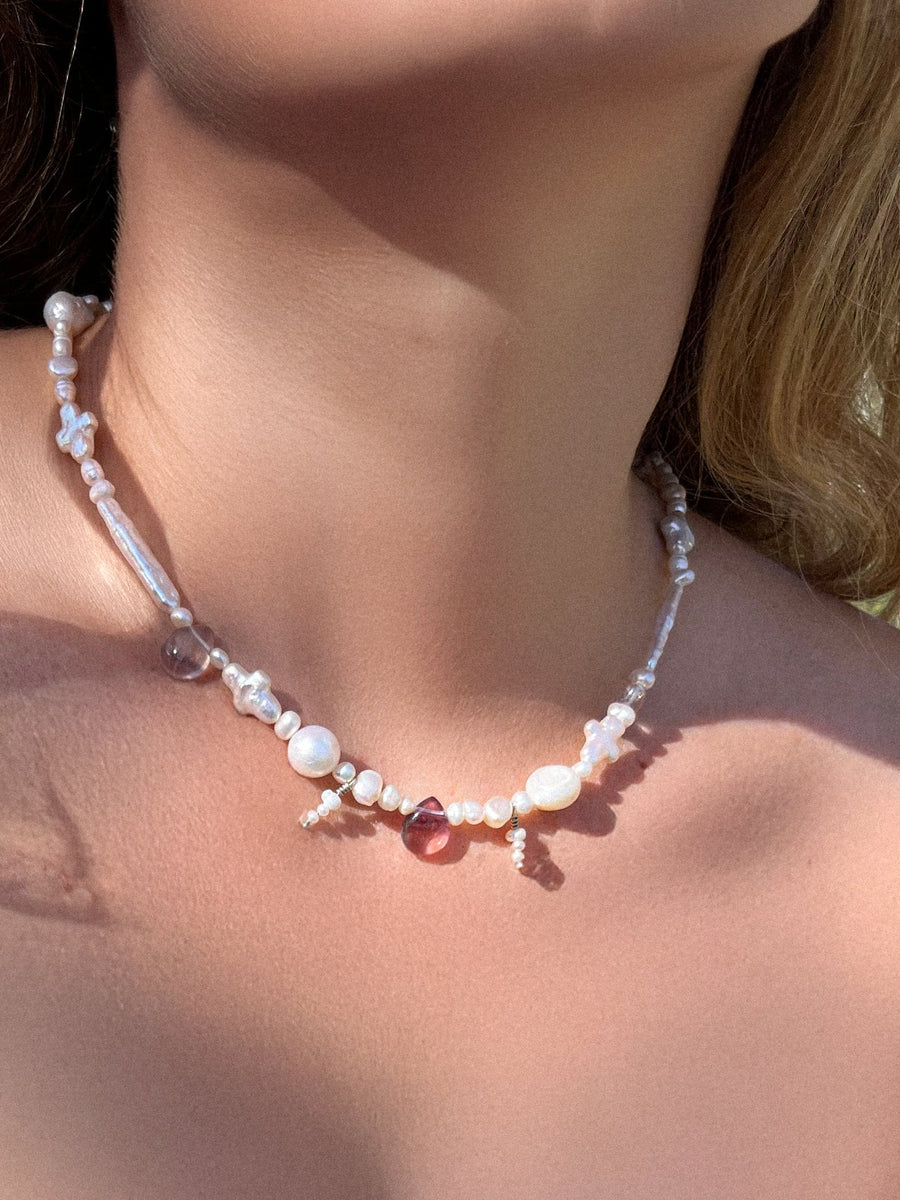Pikni Pearl Choker